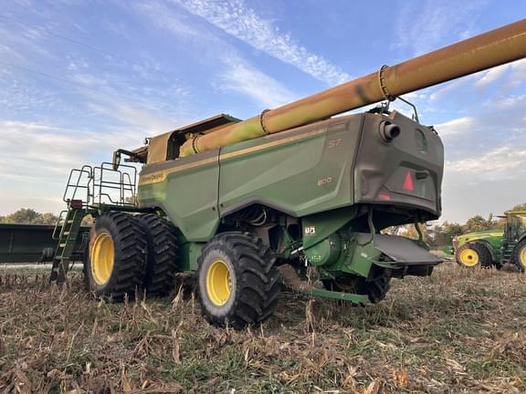 Image of John Deere S7 800 equipment image 3