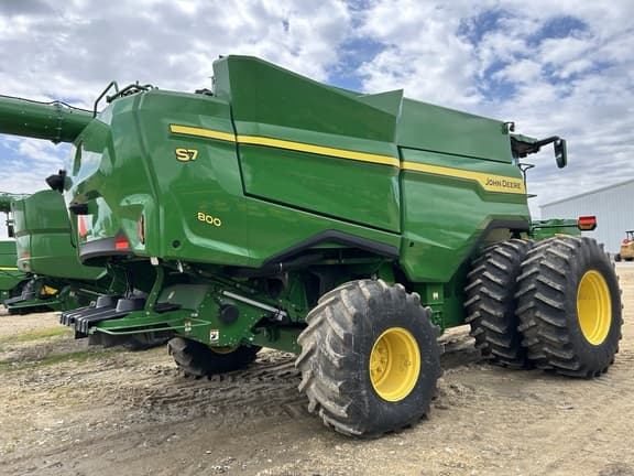 Image of John Deere S7 800 equipment image 4