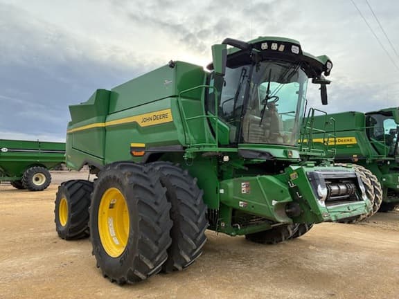 Image of John Deere S7 800 equipment image 2