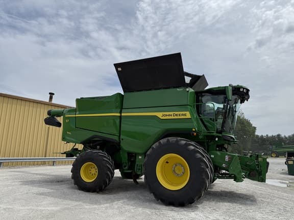 Image of John Deere S7 800 equipment image 1