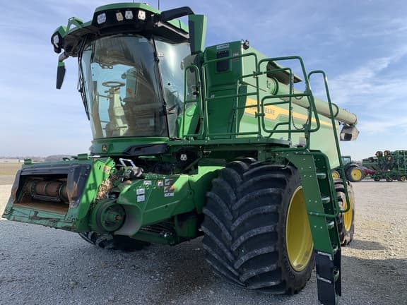 Image of John Deere S7 800 Image 1