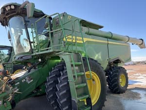 2025 John Deere S7 800 Image