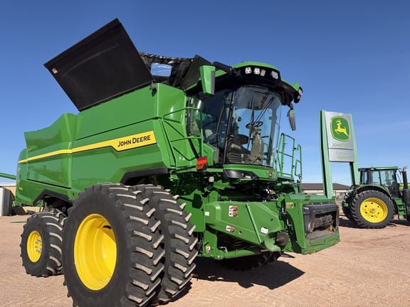 2025 John Deere S7 800 Equipment Image0