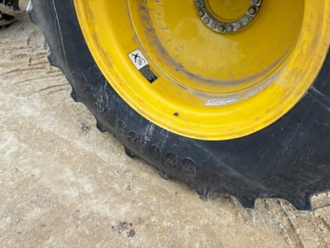 Image of John Deere S7 800 equipment image 1