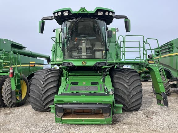 Image of John Deere S7 800 equipment image 3