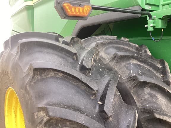 Image of John Deere S7 800 equipment image 4