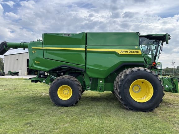 Image of John Deere S7 800 equipment image 2