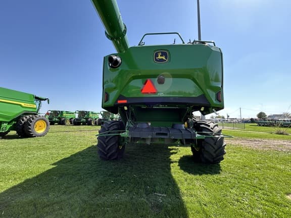 Image of John Deere S7 800 equipment image 4