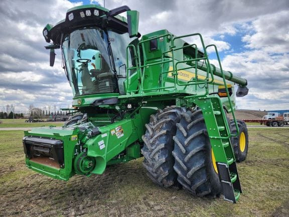 2025 John Deere S7 800 Equipment Image0