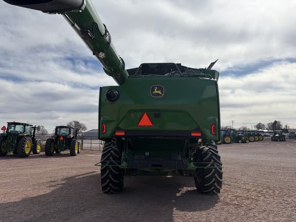 Image of John Deere S7 800 equipment image 4