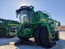 2025 John Deere S7 800 Image