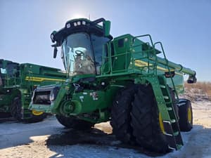 2025 John Deere S7 800 Image