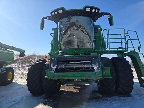 Image of John Deere S7 800 equipment image 4