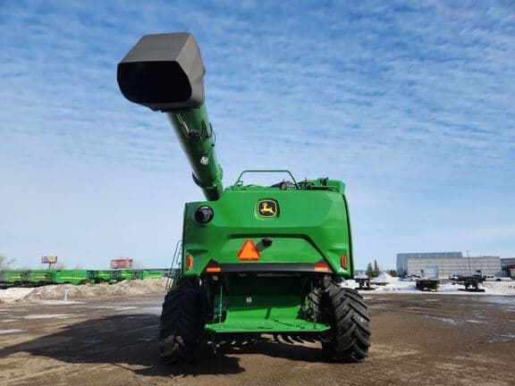 Image of John Deere S7 800 equipment image 3