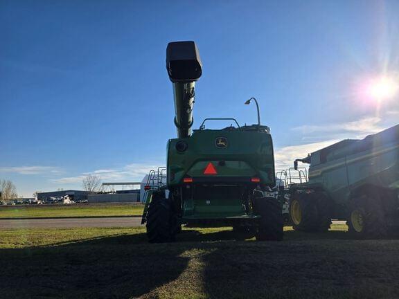 Image of John Deere S7 800 equipment image 2
