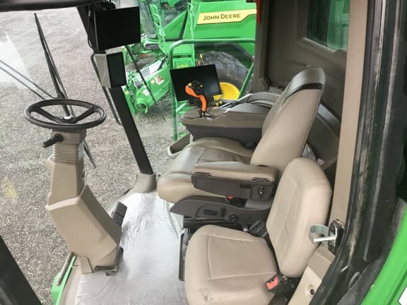 Image of John Deere S7 800 equipment image 4