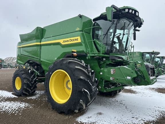 Image of John Deere S7 800 Primary image