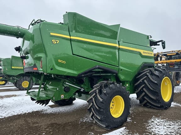 Image of John Deere S7 800 equipment image 3