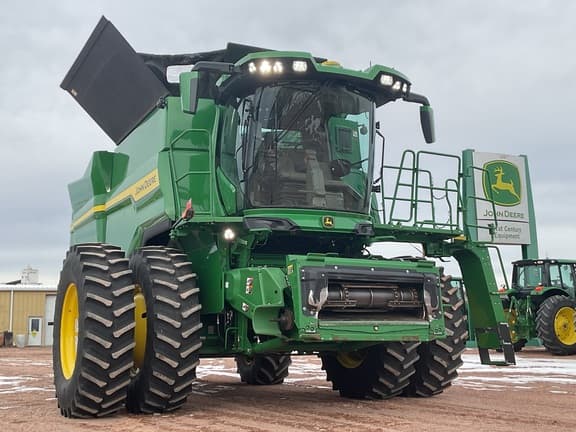 Image of John Deere S7 800 equipment image 1
