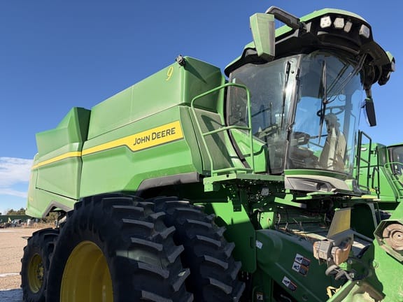 2025 John Deere S7 800 Equipment Image0
