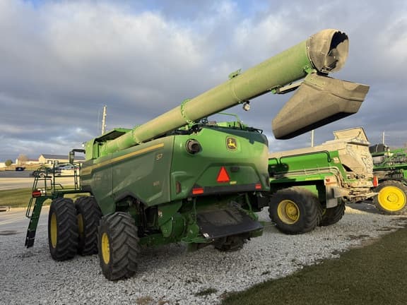 Image of John Deere S7 800 equipment image 3