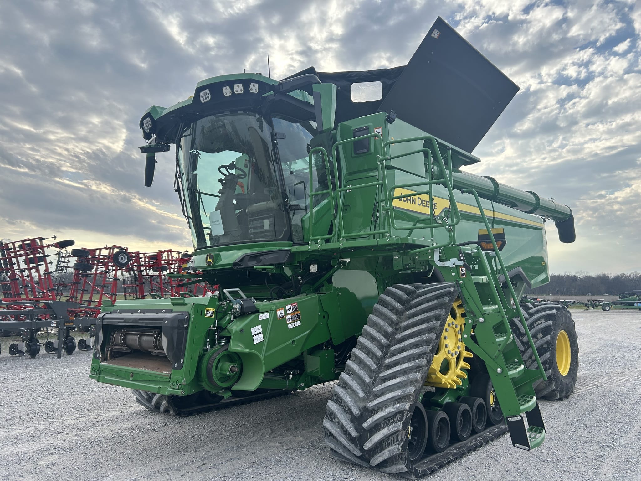 2025 John Deere S7 800 Equipment Image0