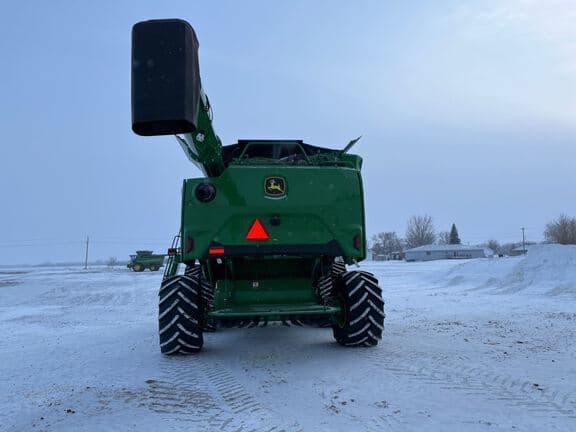 Image of John Deere S7 800 equipment image 3