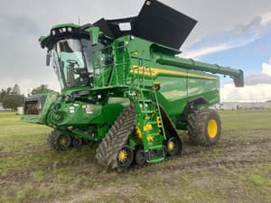 2025 John Deere S7 800 Image