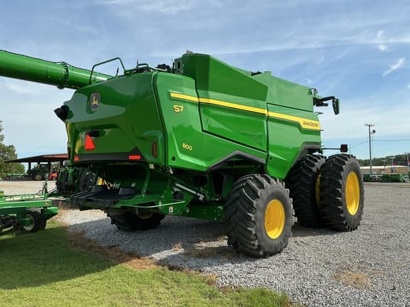 Image of John Deere S7 800 equipment image 2