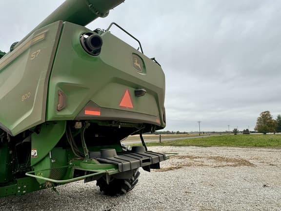Image of John Deere S7 800 equipment image 4