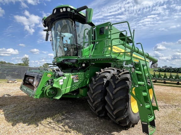 2025 John Deere S7 800 Equipment Image0