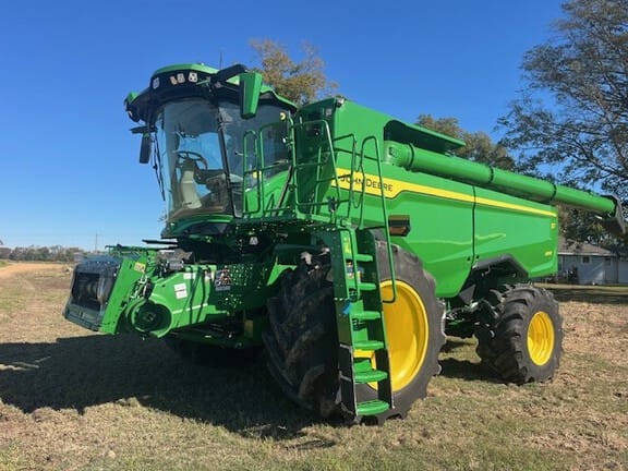 2025 John Deere S7 800 Equipment Image0
