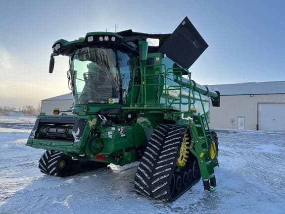 Image of John Deere S7 800 Primary image