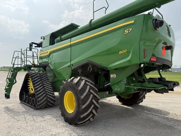 Image of John Deere S7 800 equipment image 3