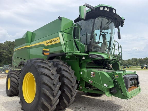 2025 John Deere S7 800 Equipment Image0
