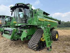 2025 John Deere S7 800 Image