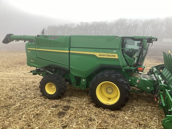 Image of John Deere S7 800 Primary image