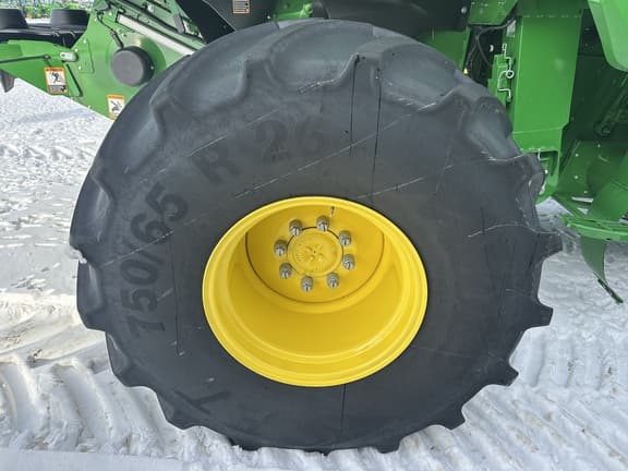 Image of John Deere S7 800 equipment image 3