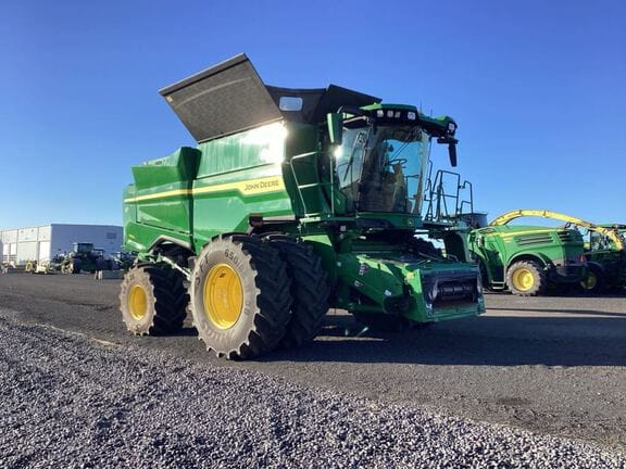 Main image John Deere S7 800