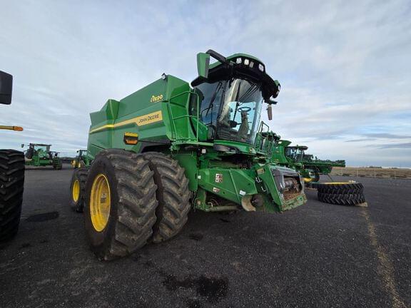 Image of John Deere S7 800 Primary image