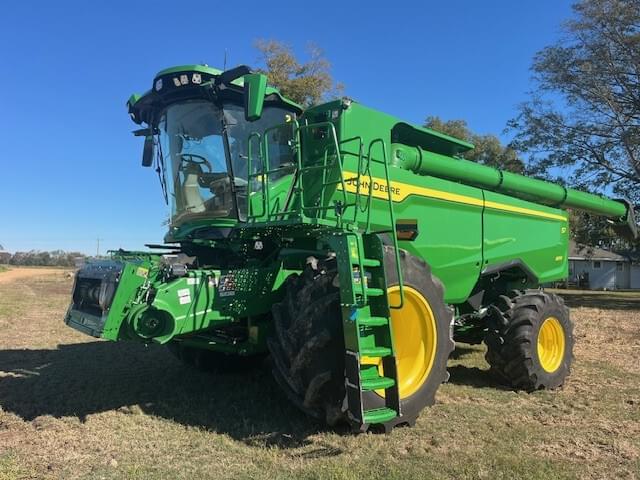 Image of John Deere S7 800 Image 1