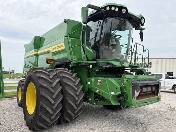 Image of John Deere S7 800 equipment image 3