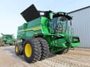 2025 John Deere S7 800 Image