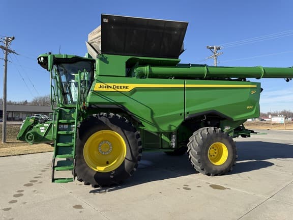 Image of John Deere S7 800 equipment image 2