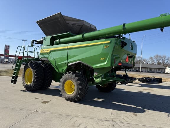Image of John Deere S7 800 equipment image 4