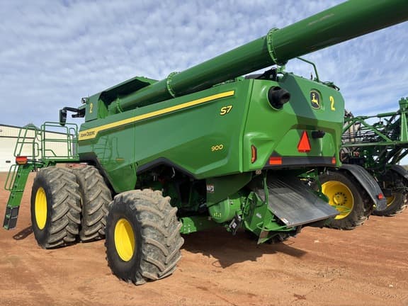 Image of John Deere S7 900 Image 1