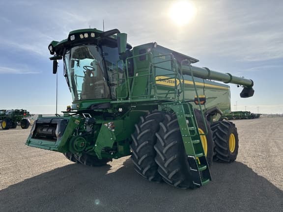 Image of John Deere S7 900 equipment image 3