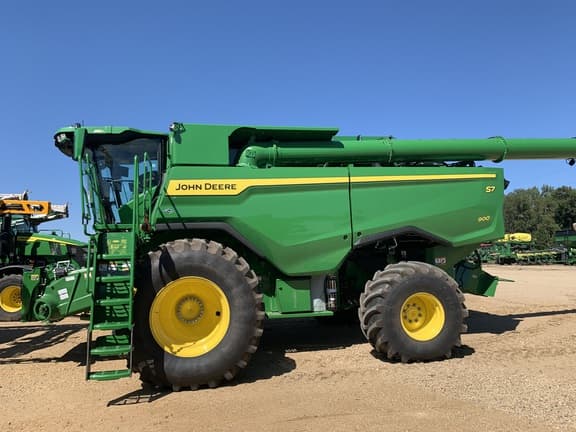 Image of John Deere S7 900 equipment image 3