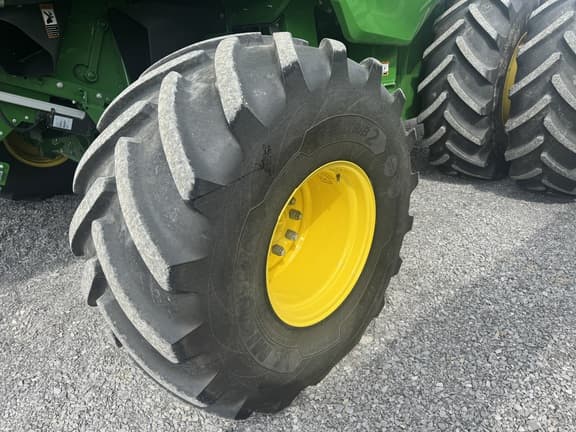 Image of John Deere S7 900 equipment image 2