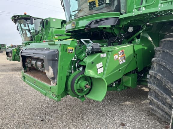 Image of John Deere S7 900 equipment image 3